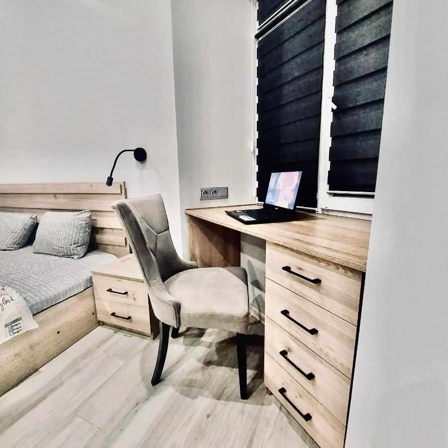 Apartments Pekarska Centr - Світло Є! Lviv Extérieur photo