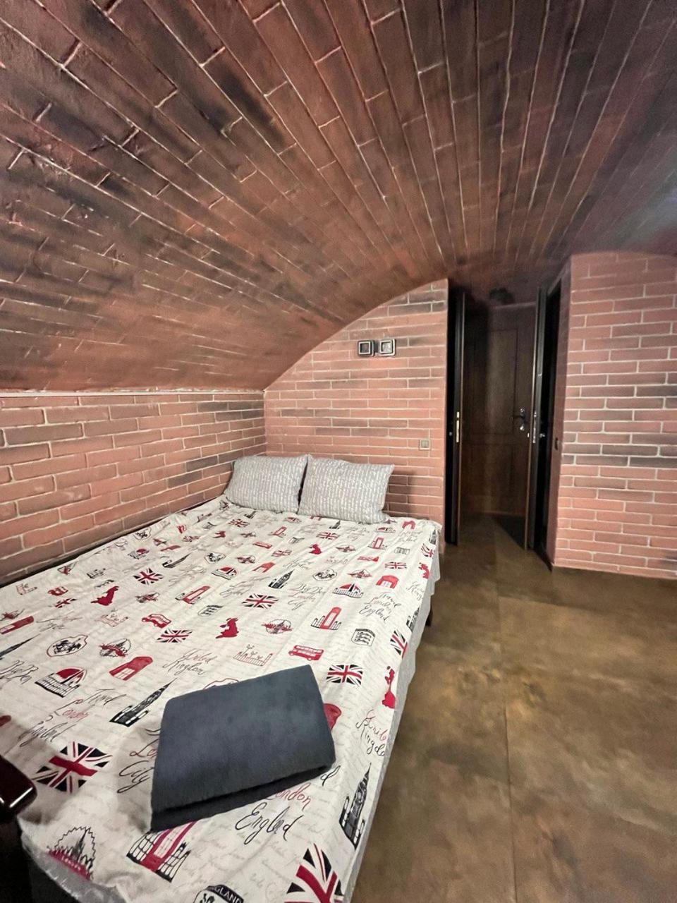 Apartments Pekarska Centr - Світло Є! Lviv Extérieur photo
